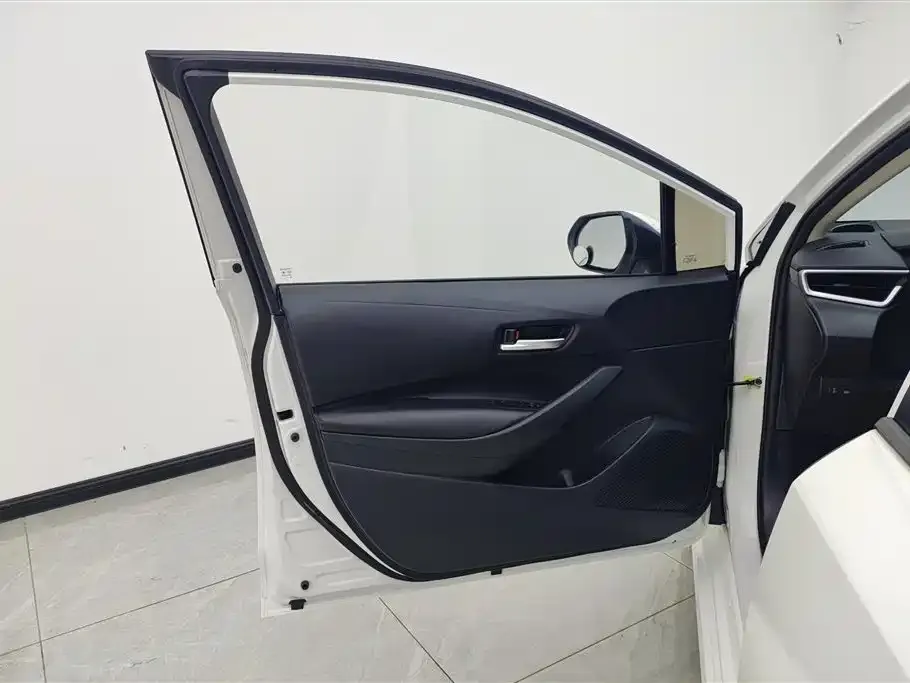 Toyota Corolla 2022 из CN, фото 7