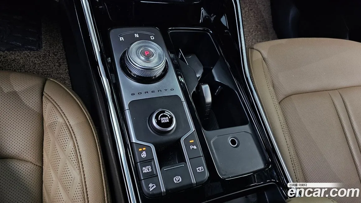 Kia Sorento — фото 8