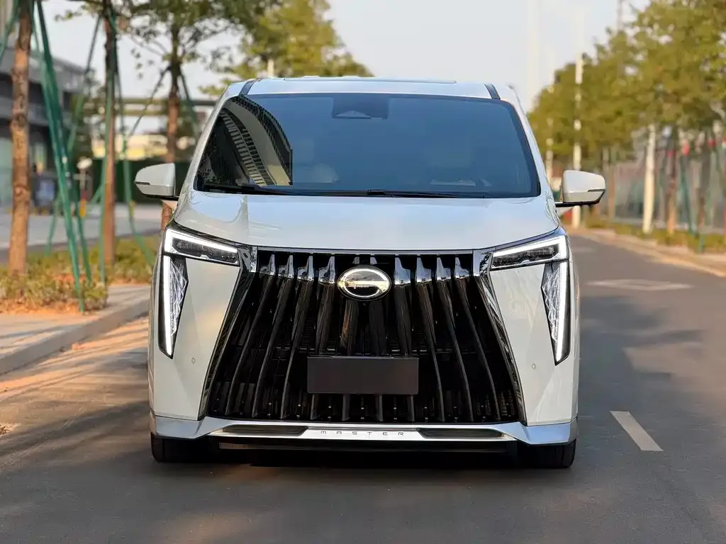 GAC Motor Trumpchi M8 — фото 3