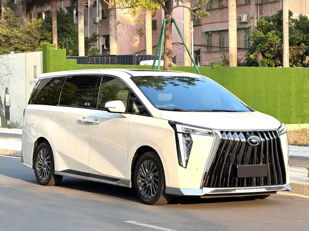 GAC Motor Trumpchi M8 — фото 8