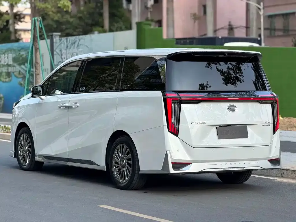 GAC Motor Trumpchi M8 — фото 9