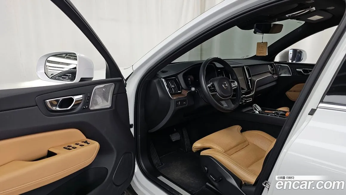 Volvo XC60 2022 из KR, фото 5
