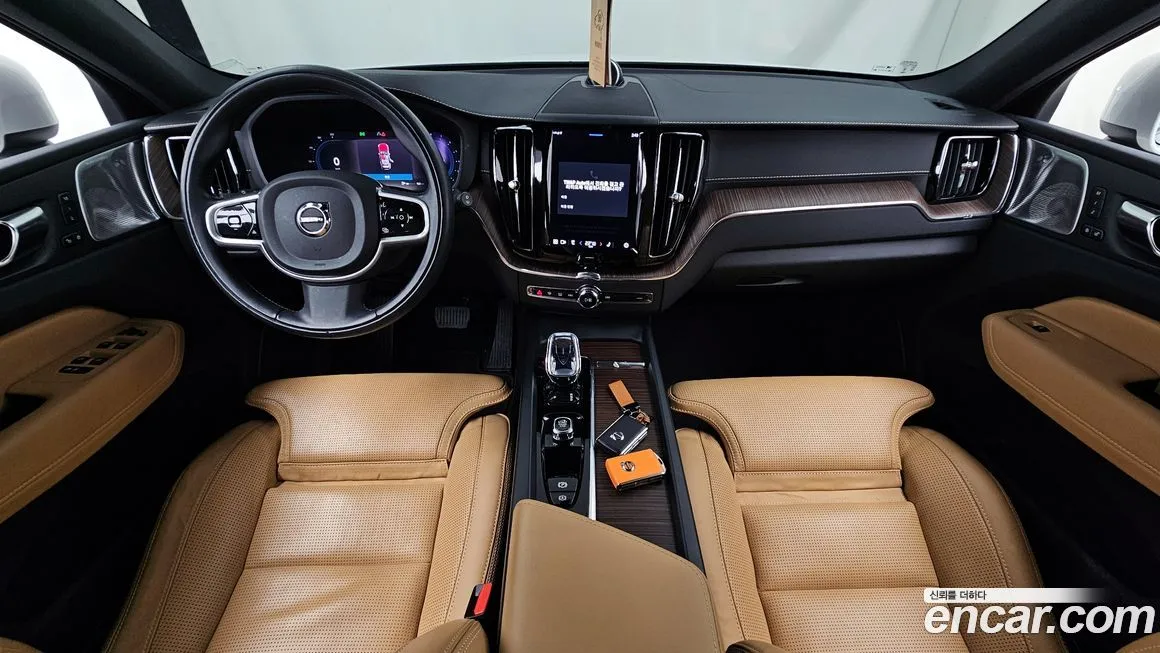 Volvo XC60 2022 из KR, фото 4