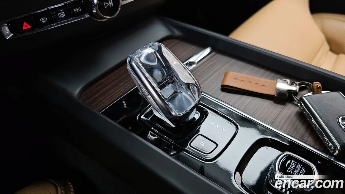 Volvo XC60 2022 из KR, фото 8