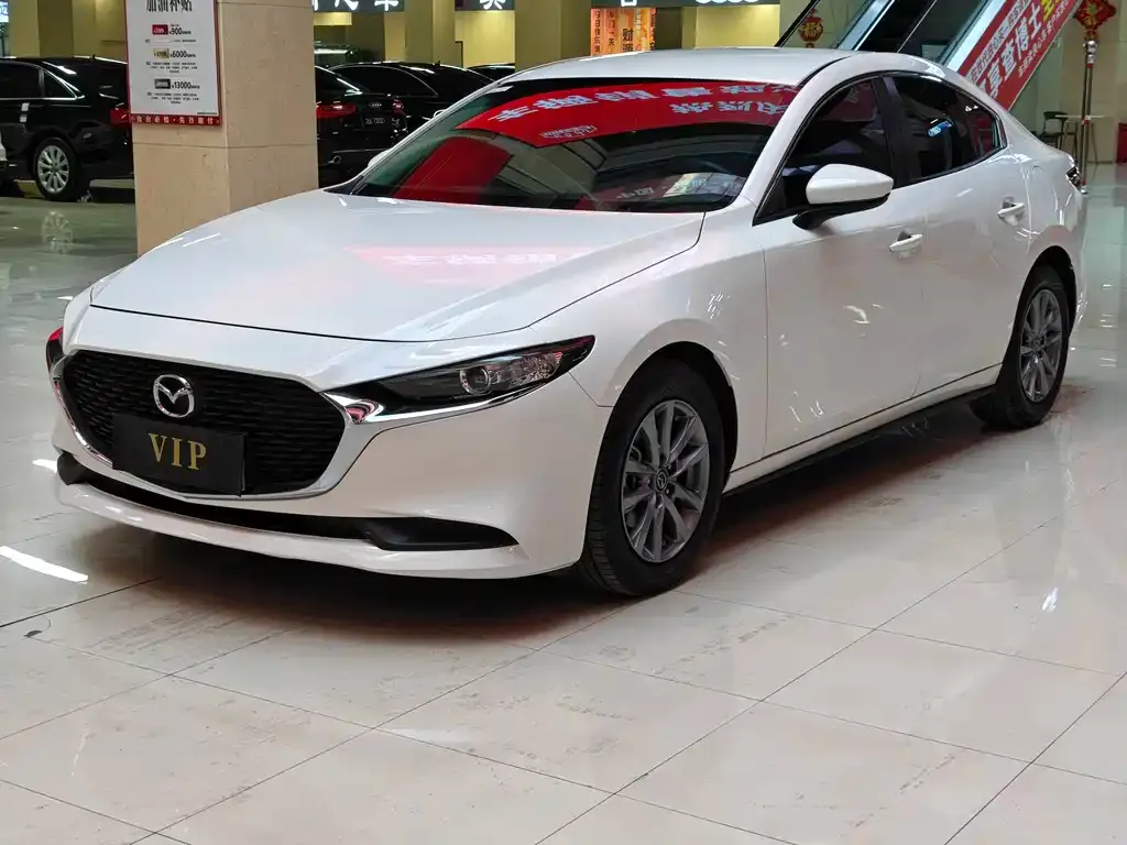 Mazda 3 Axela 2022 из CN, фото 2