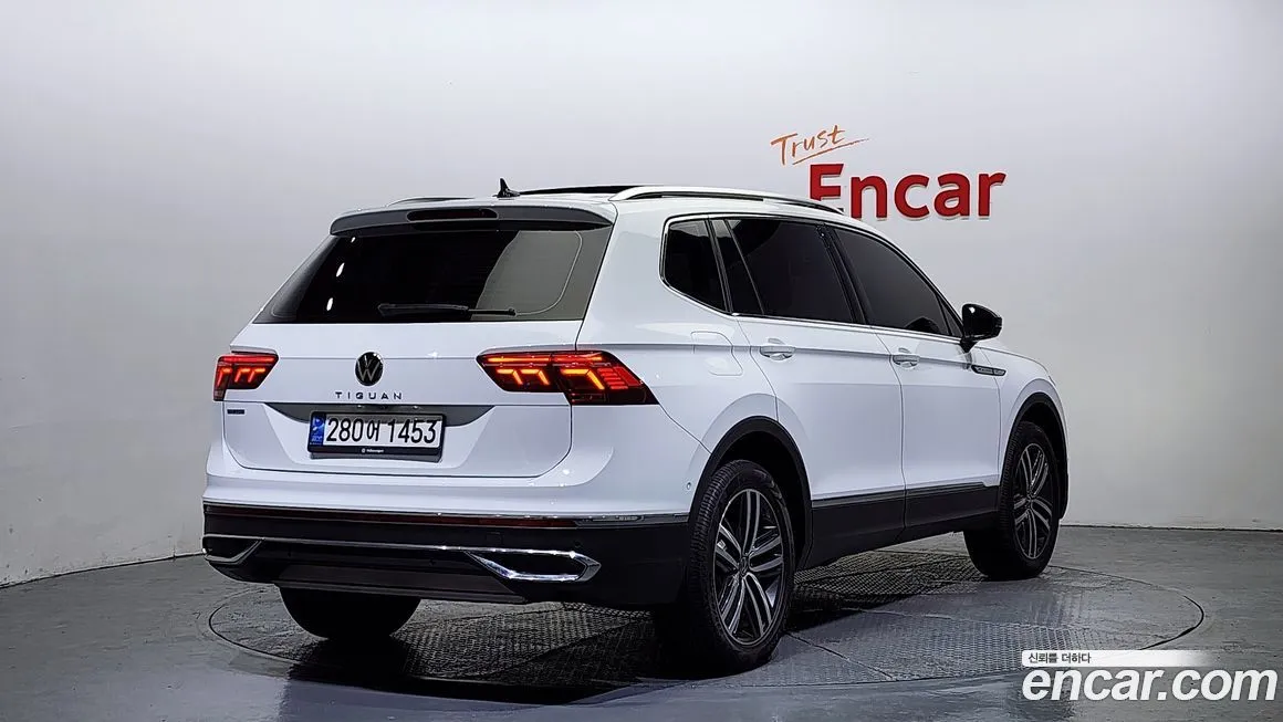 Volkswagen Tiguan — фото 2