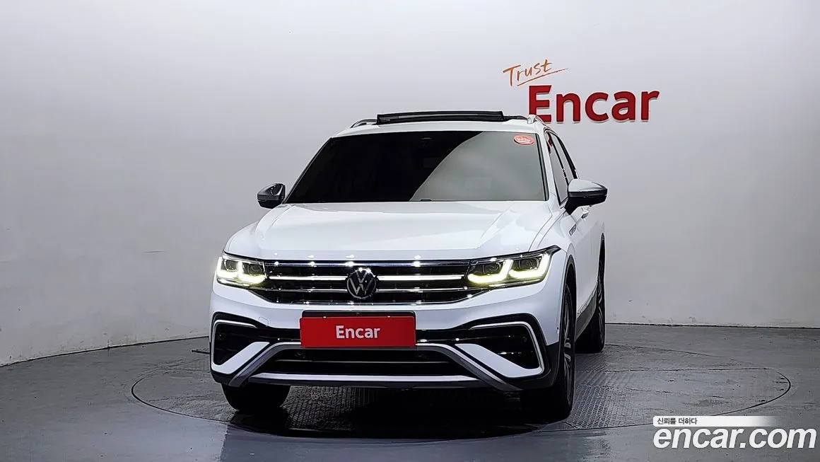 Volkswagen Tiguan — фото 4