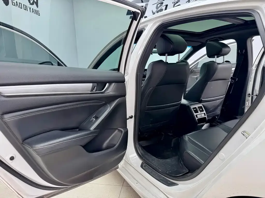 Honda Inspire 2022 из CN, фото 10