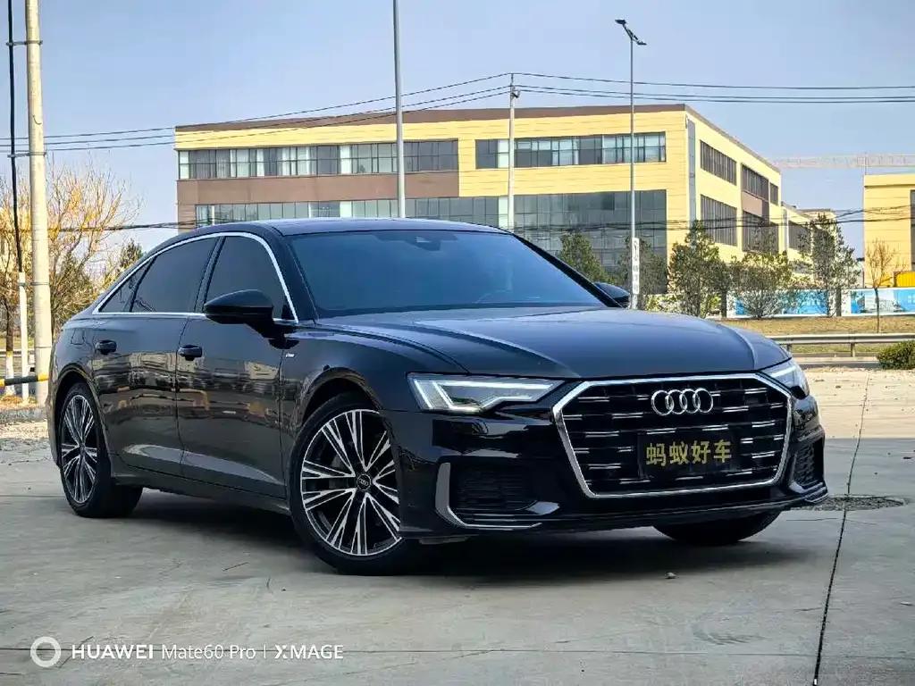 Audi A6L — фото 10