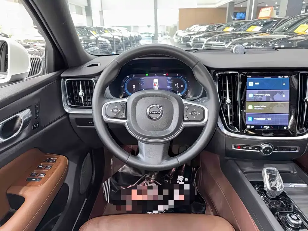 Volvo S60 2024 из CN, фото 3