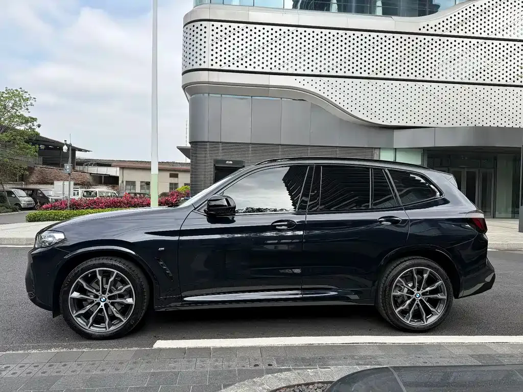 BMW X3 — фото 10