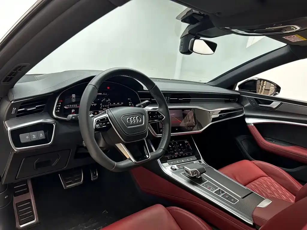 Audi A7L — фото 2
