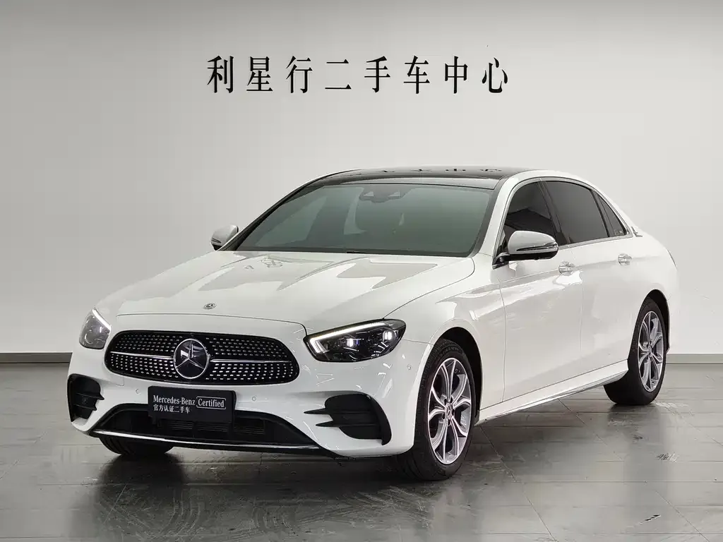 Mercedes-Benz E-Class — фото 1
