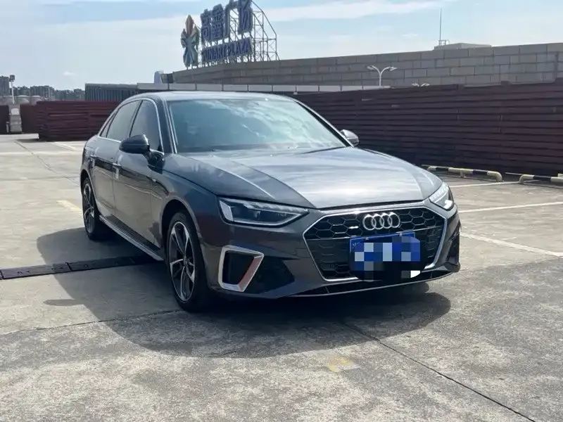 Audi A4L 2021 из CN, фото 3
