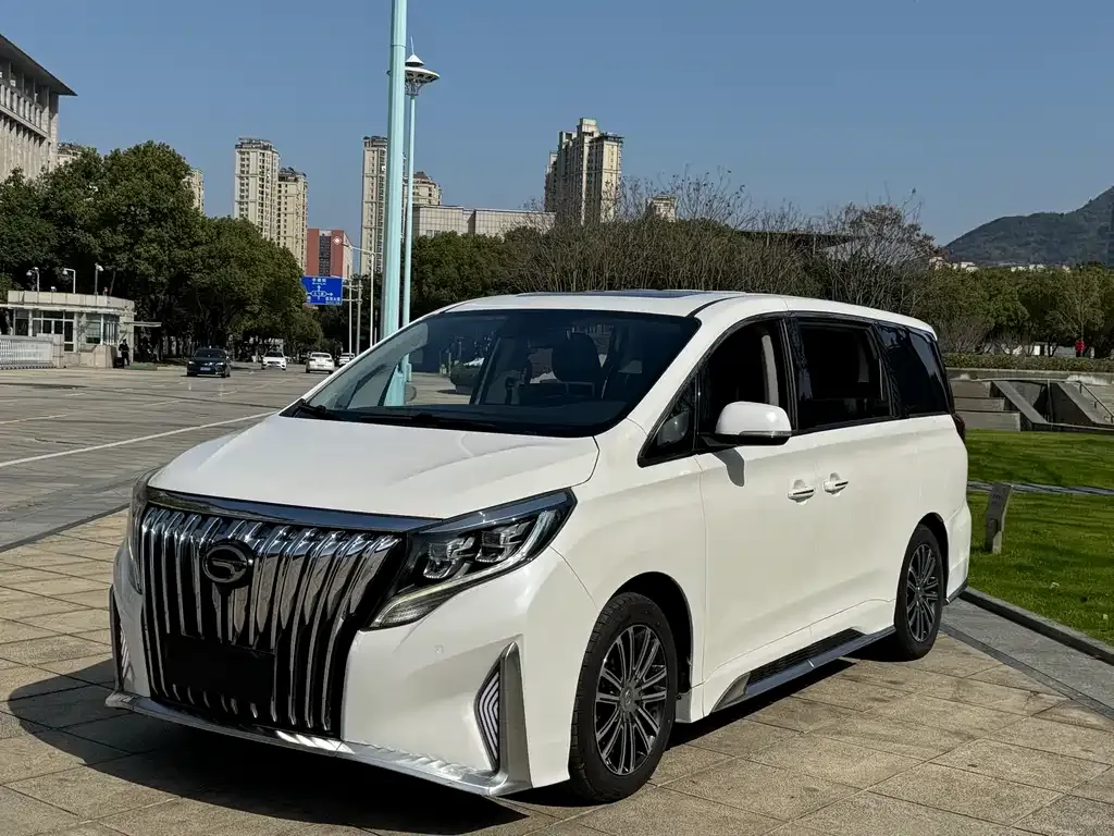 GAC Motor Trumpchi M8 — фото 1