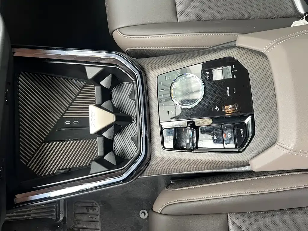 BMW X3 2025 из CN, фото 8