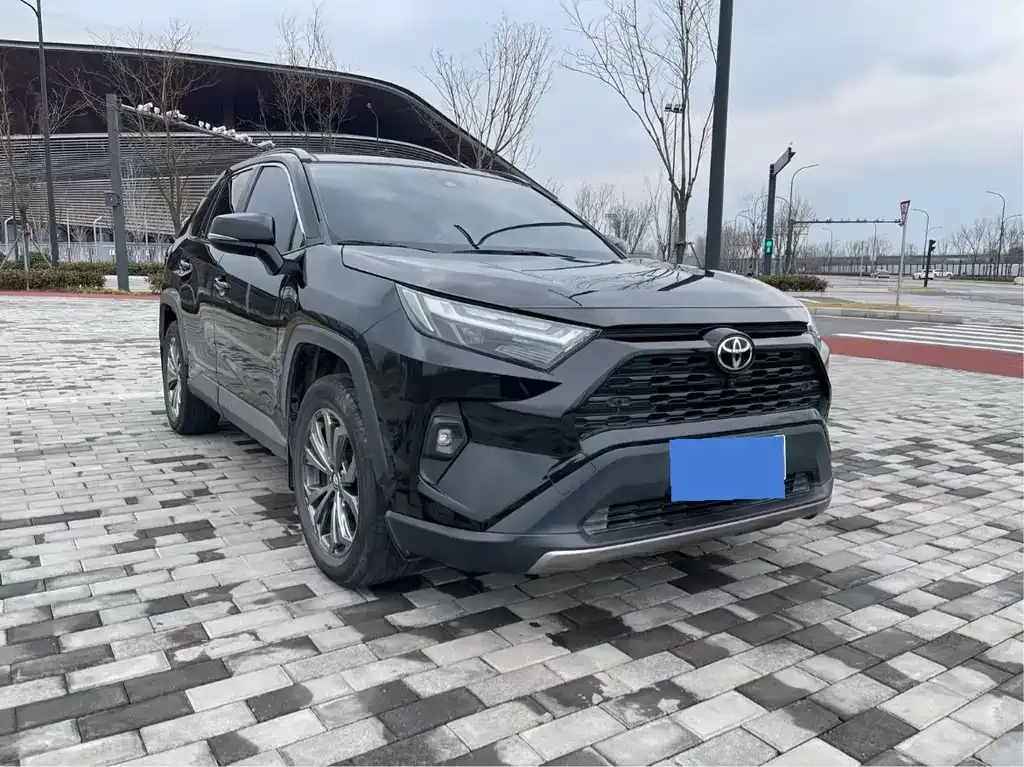 Toyota RAV4 2023 из CN, фото 9