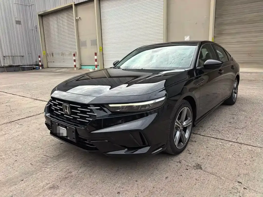Honda Accord — фото 1