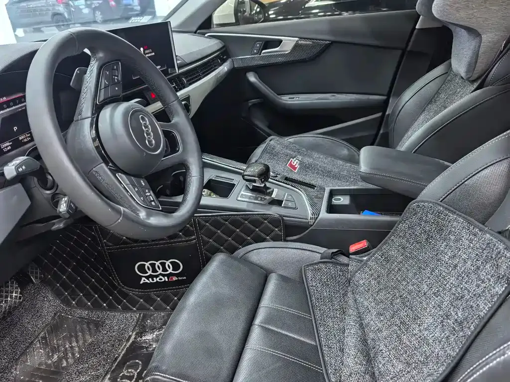 Audi A4L 2022 из CN, фото 6