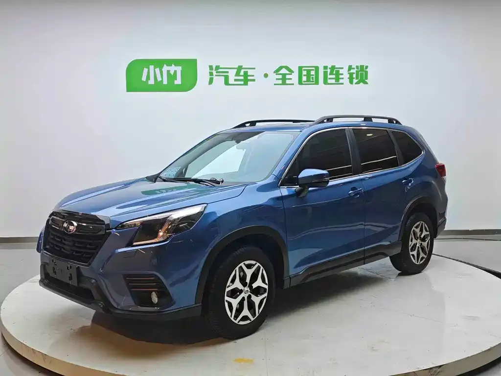 Subaru Forester — фото 1
