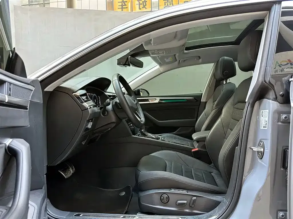 Volkswagen CC 2024 из CN, фото 3