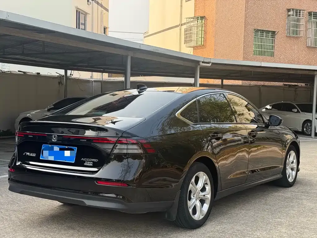Honda Accord — фото 3