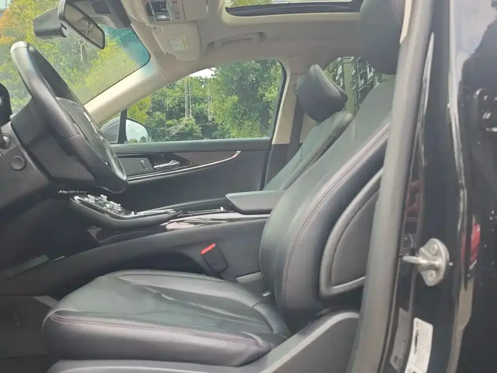 Lincoln Nautilus 2021 из CN, фото 2