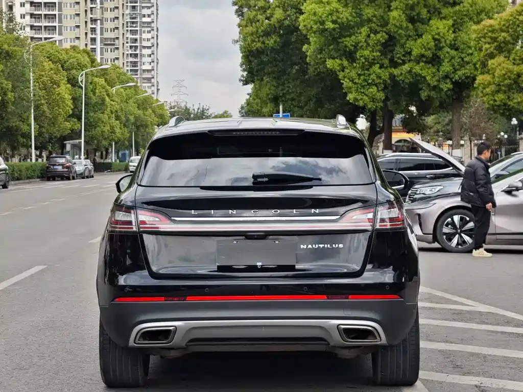 Lincoln Nautilus 2021 из CN, фото 3