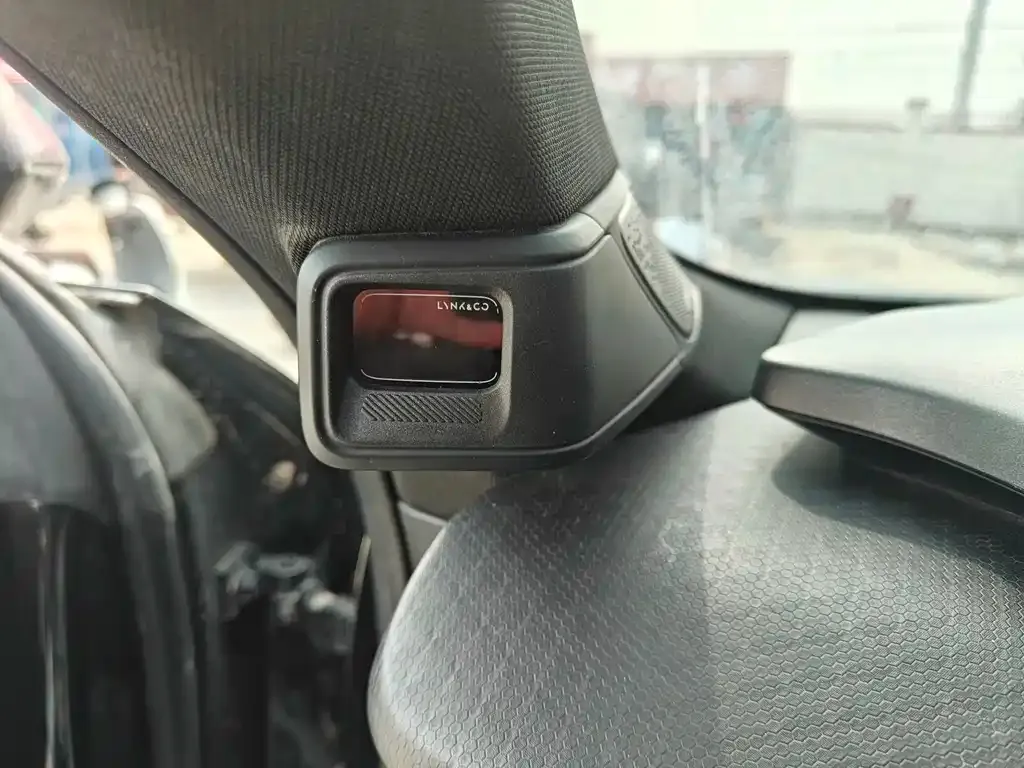 Lynk & Co 08 EM-P 2024 из CN, фото 3