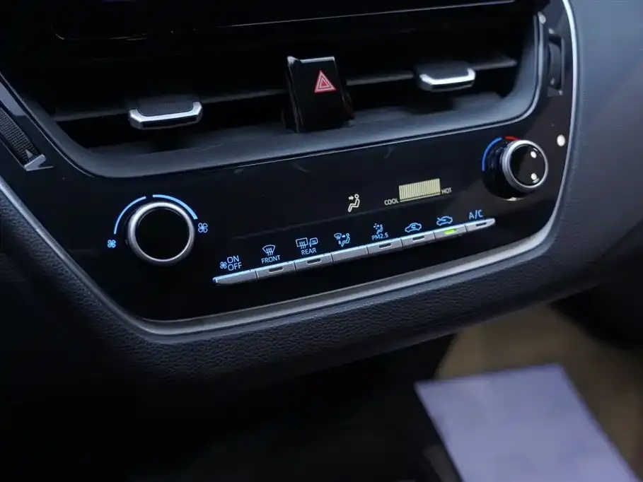 Toyota Corolla 2021 из CN, фото 2