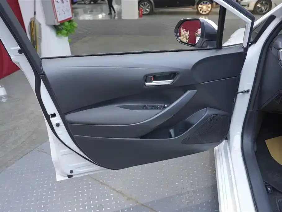 Toyota Corolla 2021 из CN, фото 10