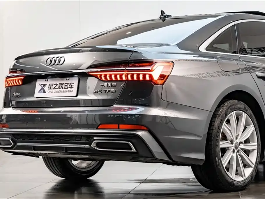 Audi A6L — фото 9