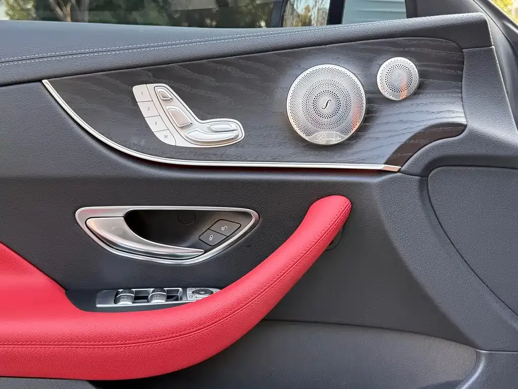 Mercedes-Benz E-Class (Import) — фото 2