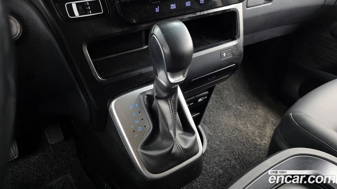 Hyundai Staria 2023 из KR, фото 3