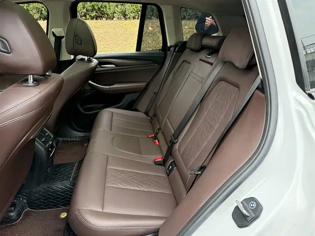 BMW X3 2023 из CN, фото 2