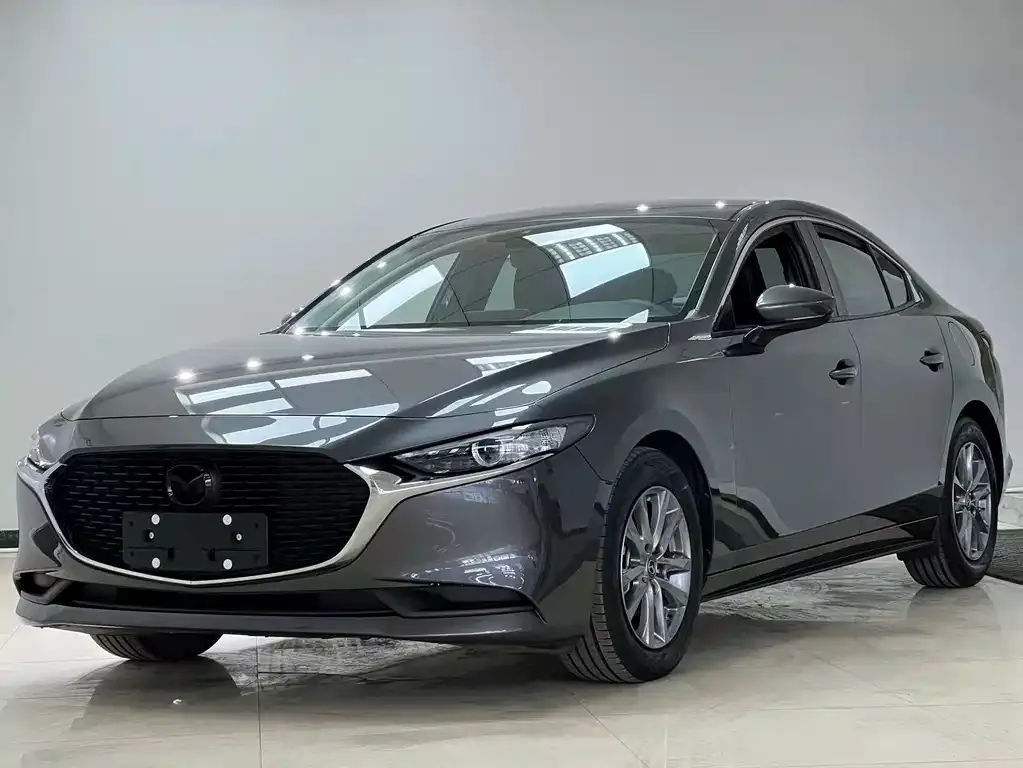 Mazda 3 Axela 2022 из CN, фото 1