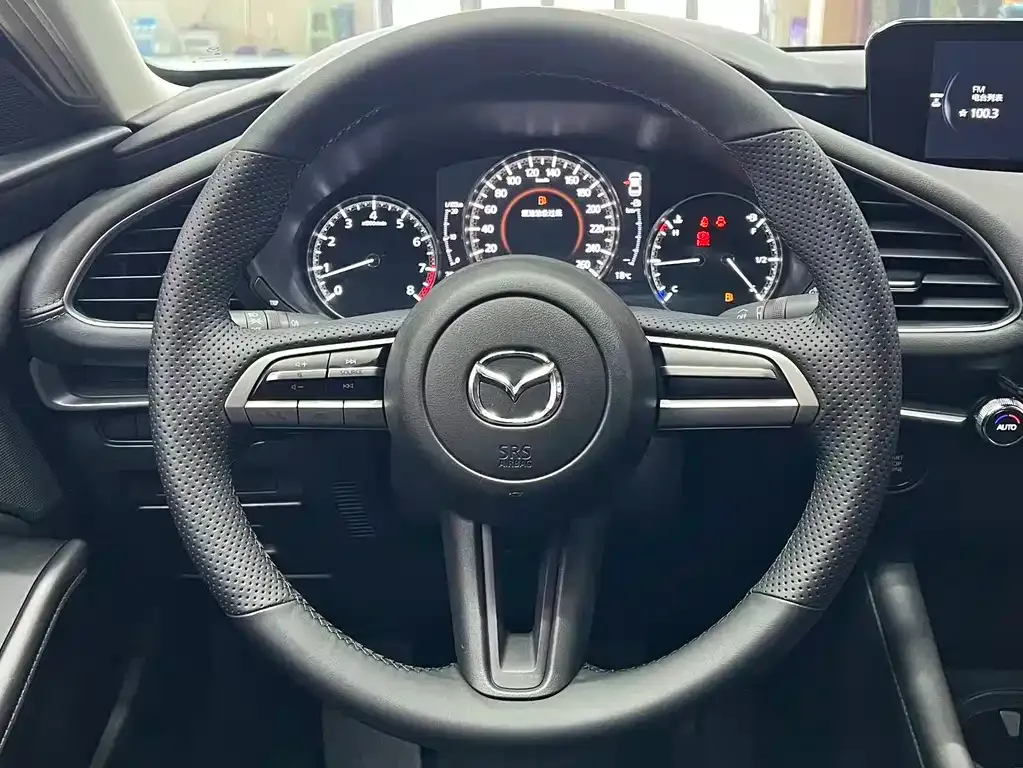 Mazda 3 Axela 2022 из CN, фото 10