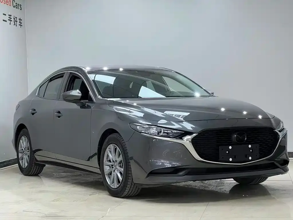 Mazda 3 Axela 2022 из CN, фото 3