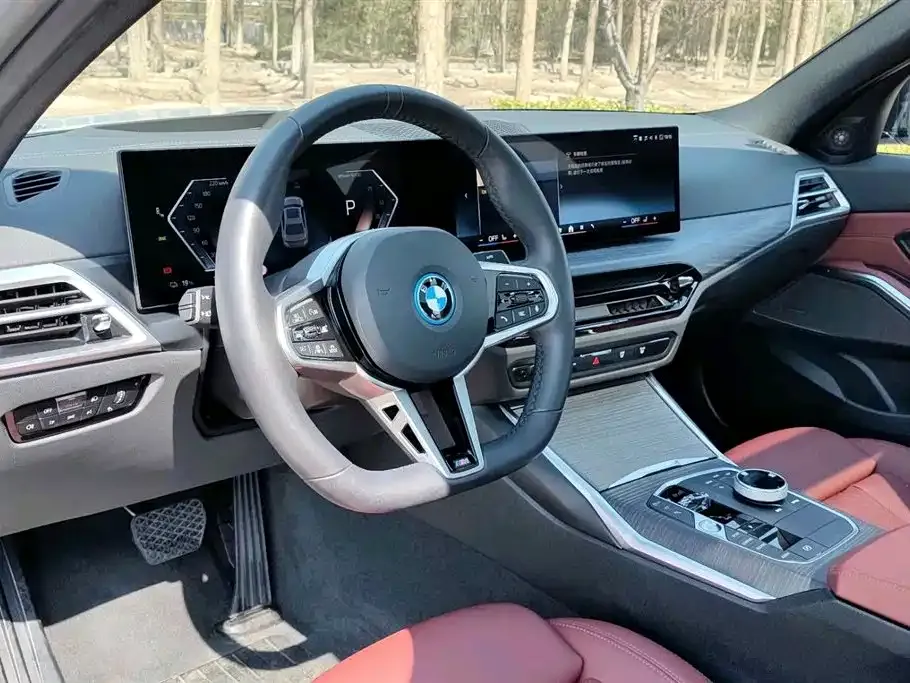 BMW i3 2024 из CN, фото 2