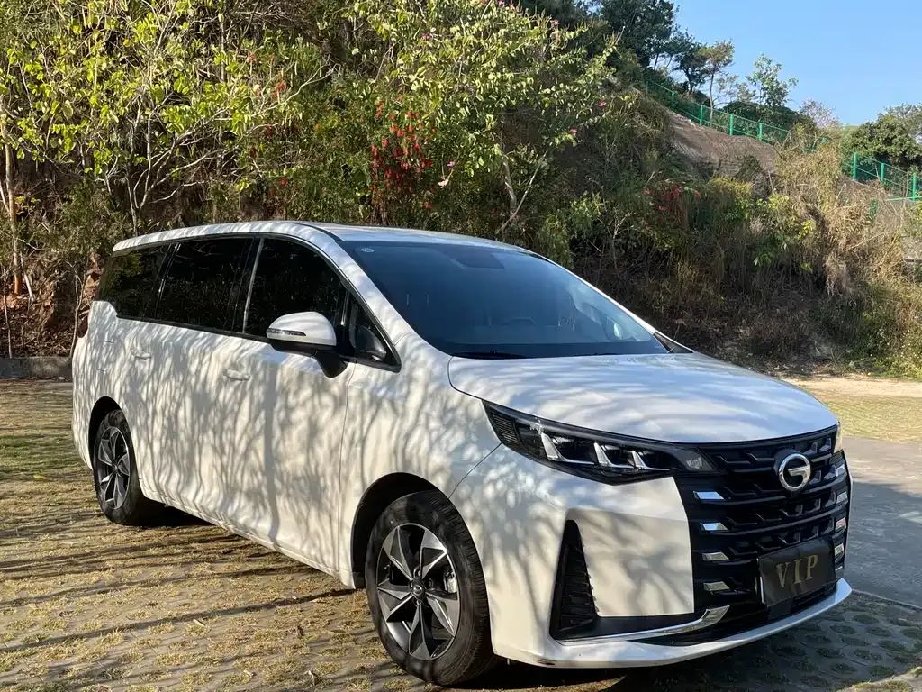 GAC Motor Trumpchi M6 — фото 7