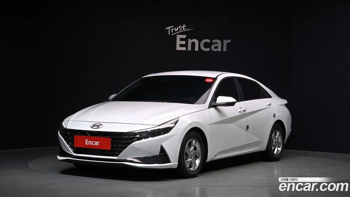 Hyundai AVANTE — фото 1