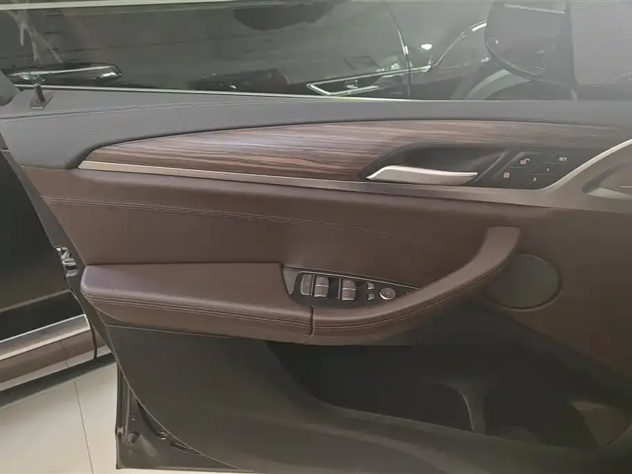 BMW X3 2021 из CN, фото 2