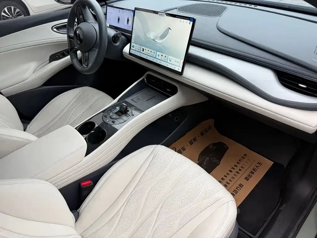 BYD Seal 06GT — фото 8