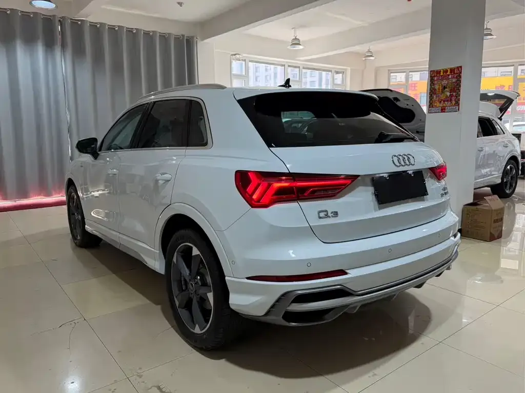 Audi Q3 — фото 2