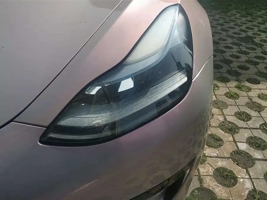 Tesla Model 3 — фото 9