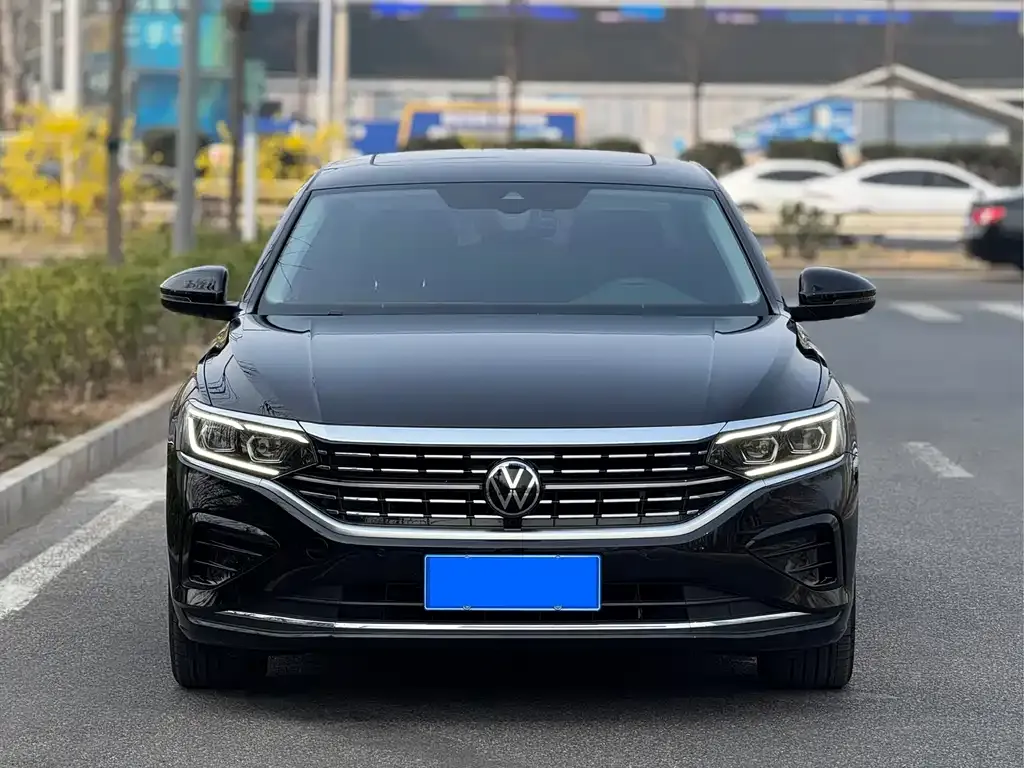 Volkswagen Passat — фото 5