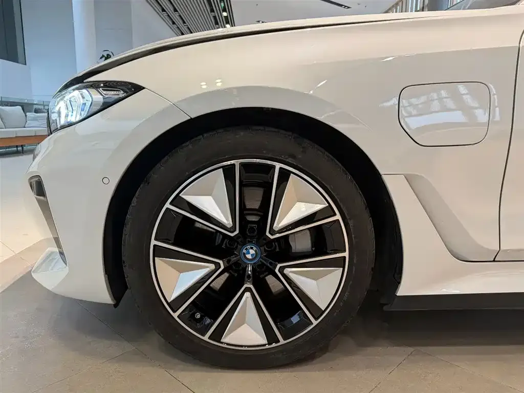 BMW i3 2023 из CN, фото 3