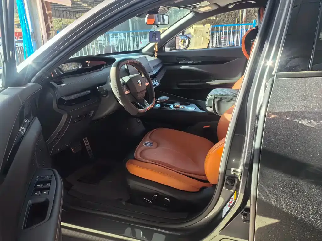 Changan UNI-V 2024 из CN, фото 8
