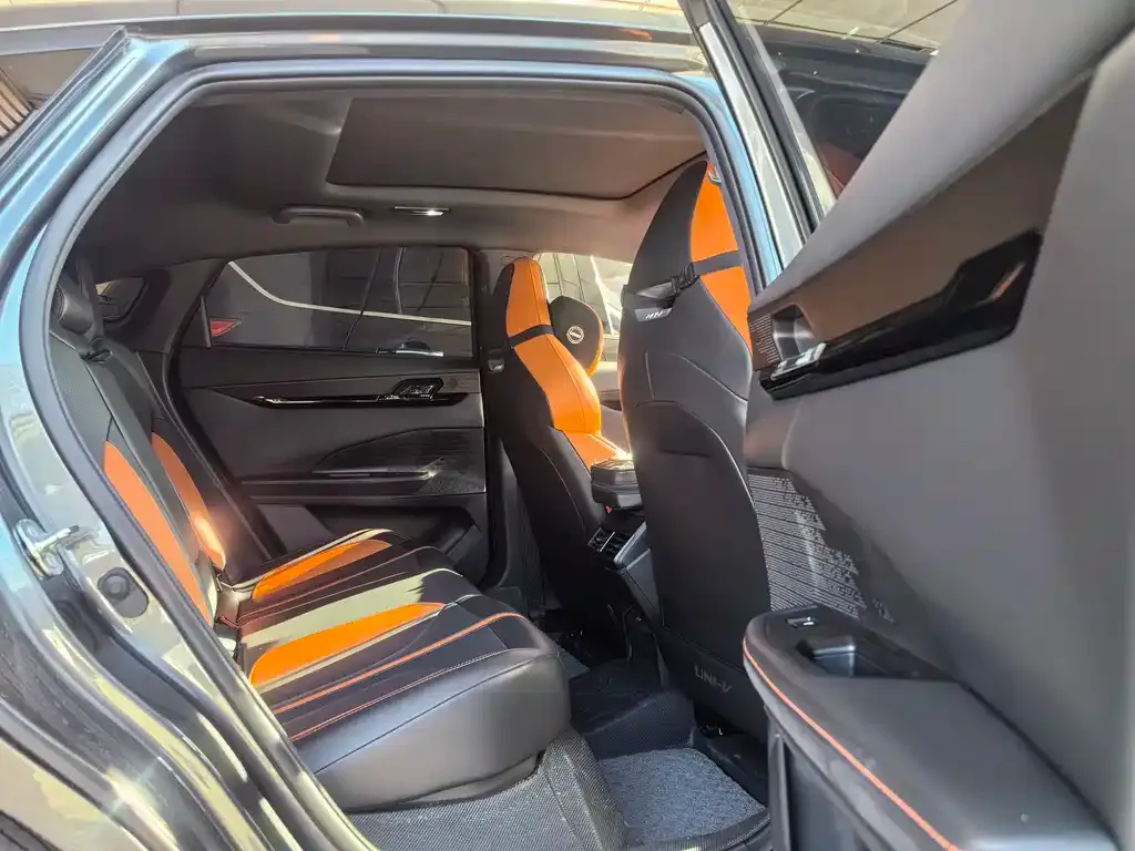 Changan UNI-V 2024 из CN, фото 6