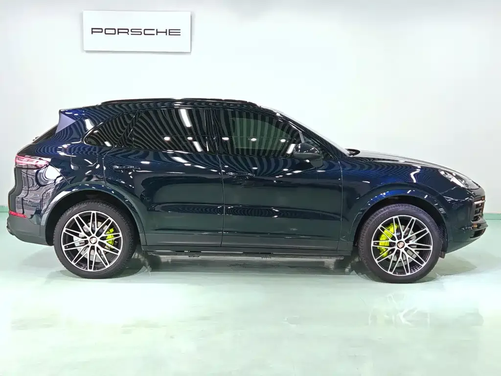 Porsche Cayenne Hybrid — фото 9